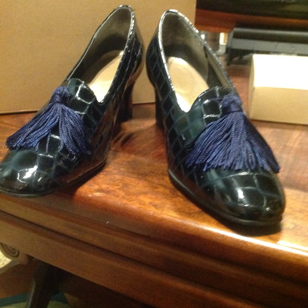 Navy Leather Pump - image 3
